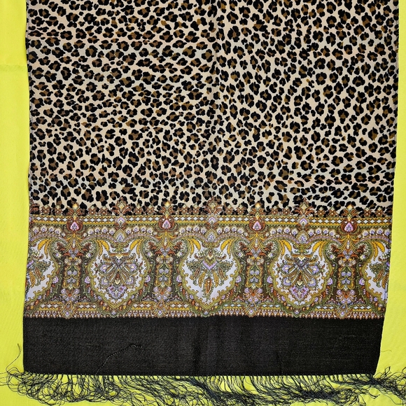 Wool Scarf Russian style by Pavlovo Posad Leopard Creams 🐆 - Picture 6 of 11